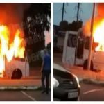 В Киеве факелом вспыхнула маршрутка с пассажирами и сгорела до тла. Люди выскочили и чудом спаслись. Видео