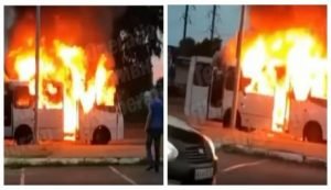 В Киеве факелом вспыхнула маршрутка с пассажирами