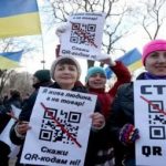 Вот тебе и на! QR-коды с плакатов антиваксеров ведут на страницу сайта партии "Единая Россия"