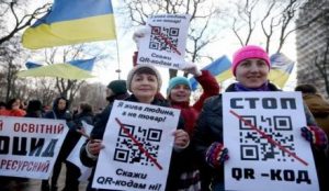QR-коды с плакатов антиваксеров ведут на страницу сайта партии "Единая Россия"