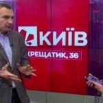 "Будем посыпать дороги снегом": Кличко выдал очередной лайфхак по борьбе со снегопадами в Киеве. Видео