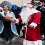 Илья Кива одел костюм Деда Мороза и отправился поздравлять своего босса Медведчука с Новым 2022 годом