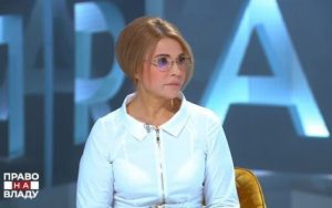 Юлия Тимошенко упала в прямом эфире программы «Право на владу» 