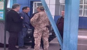 Петро Порошенко во второй раз попытался пересечь границу