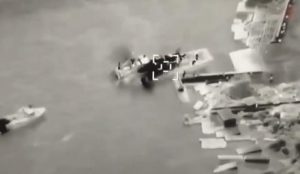 Bayraktar подбил российский десантный корабль «Серна»