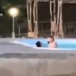 Очередной скандальный интим на людях! В Николаеве двух полицейских отстранили от службы за секс в бассейне. ВИДЕО