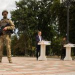 Володимир Зеленський та президент Польщі Анджей Дуда відкрили Алею сміливості на площі Конституції в Києві