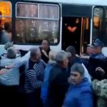 У РФ мобілізовані схопили кількох росгвардійців та оголосили, що ті поїдуть помирати в окопи разом із ними. Відео