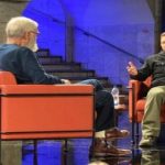 "До перемоги я буду Президентом, а потім дуже хочу на море та пива", — Володимир Зеленський на Netflix із Леттерманом