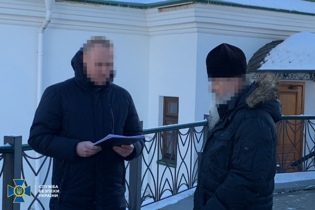 Слідчі СБУ повідомили про підозру священнику з Лаври, на богослужінні якого співали пісню про "матінку-русь"