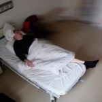 Саакашвілі знепритомнів в лікарні! Саакашвілі знепритомнів вночі, він не може ходити та відмовляється від штучного харчування