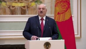 Лукашенко заявив що "напад" на літаки РФ спланували СБУ та ЦРУ