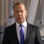 "Ми застосуємо ядерну зброю, в нас не здригнеться рука" - Медведєв