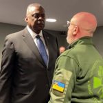 Резніков та Остін вже в Німеччині! Голова Міноборони України та США зустрілися перед початком "Рамштайну"