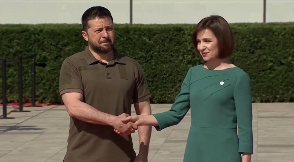 Володимир Зеленський сьогодні перебуває з візитом в Молдові! Президент України бере участь у Європейській політичній спільноті