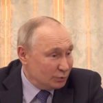 Путін почав заїкатися коли його спитали про Валерія Залужного