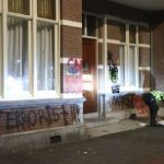 Хтось послав привіт Лукашенку! У Гаазі чоловік напав на будівлю посольства Білорусі