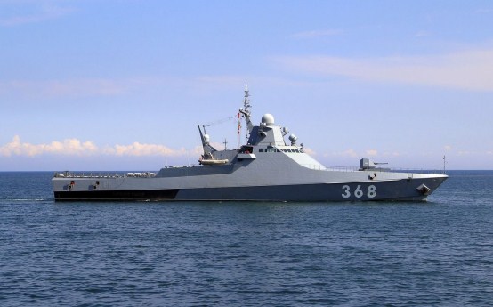 Російський корабель відкрив вогонь по судну в Чорному морі