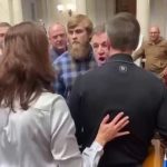 «Чорт йо**ний…А ти під**іла»: Знову сварки та образи між депутатами ВРУ після голосування за заборону УПЦ МП