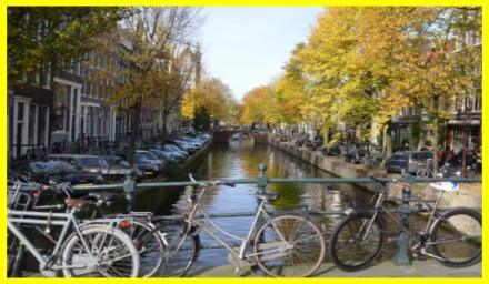 Амстердам та його втоплені велосипеди