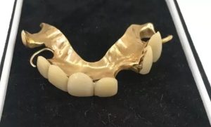 Winston Churchill's false teeth sold for £18,000