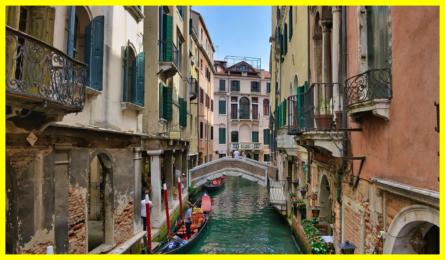 Venice introduces a fee for tourists