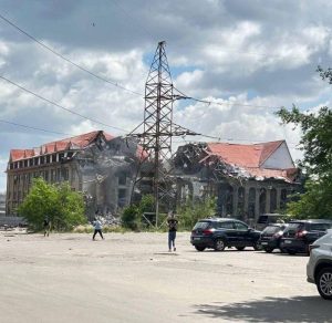 Powerful explosions erupted in occupied Luhansk