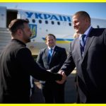 Зеленський прибув до Великобританії