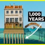 How Venice keeps itself above water