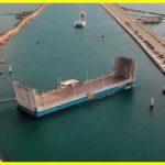 Плавучий Міст Агіа Мавра: Унікальне З'єднання Острови Лефкади та Грецького Материка. У певний час міст піднімає крила та повертає на 90 градусів