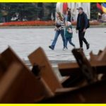 В Києві масово закривають посольства