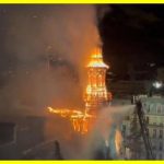 В Парижі згоріла стародавня дзвіниця ратуші