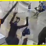 Повстання машин уже розпочалося? У Китаї людиноподібний робот під час тестування раптово напав на переляканих інженерів