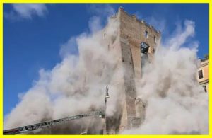 Medieval tower collapses in Rome