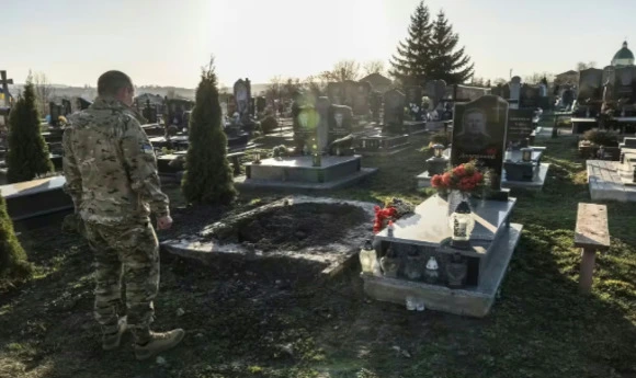 A Ukrainian Soldier Declared Dead Visited his Own Grave