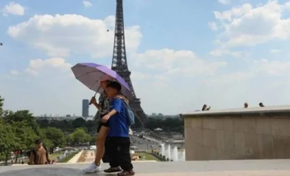 France Closes Schools as Extreme Heat Sweeps Europe