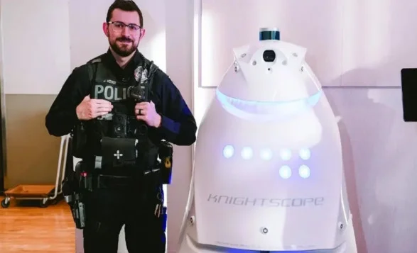 Police robot fired after failing to catch a single criminal during nearly a year on patrol