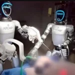 Humanoid robot successfully performs surgery on live pigs in major medical breakthrough