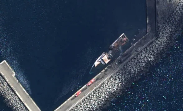 Ukrainian military destroyed a Russian FSB border patrol vessel