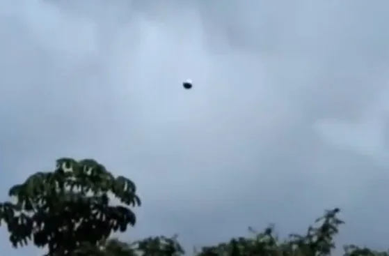 Perfectly Round Metallic Sphere Glides Silently Over Colombia’s Valle del Cauca—UFO or Advanced Drone?