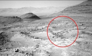 NASA Mars Photo Reveals Mysterious Tracks in the Dust