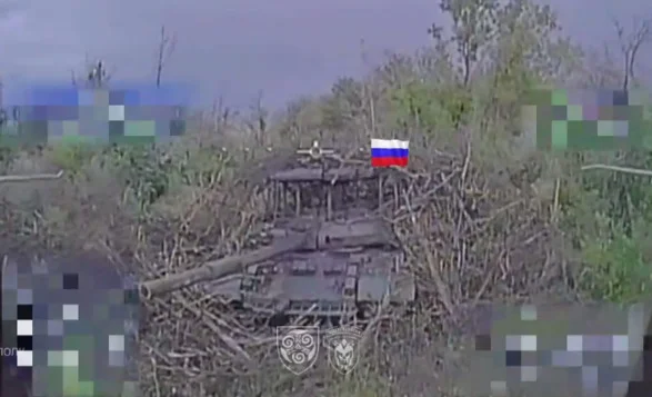 Camouflage Did Not Help: Russian tank destroyed by FPV drones