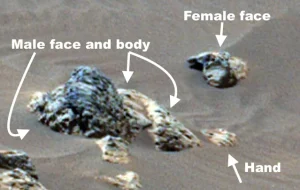 Tiny Doorway in NASA Mars Photo Sparks Alien Theories