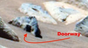 Tiny Doorway in NASA Mars Photo Sparks Alien Theories